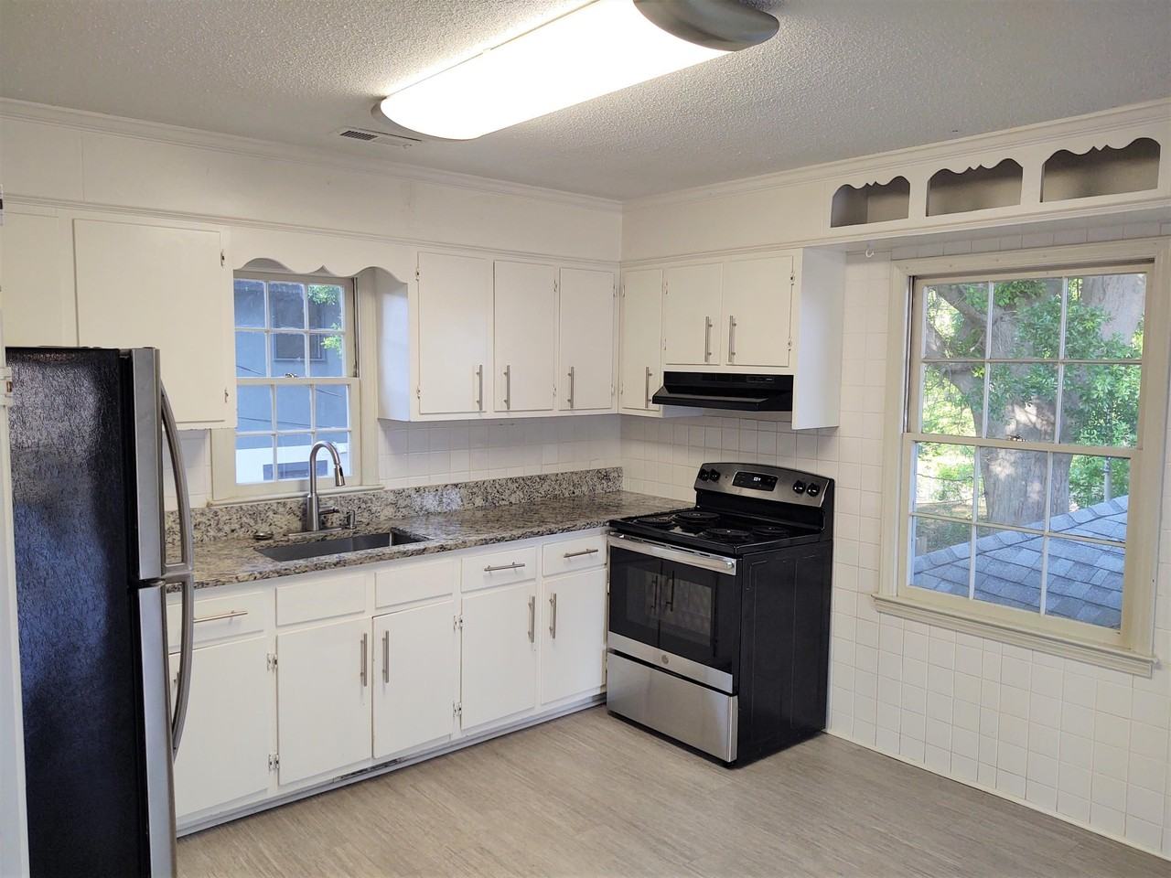 1335 Courtland LLC - Photo 4 of 32