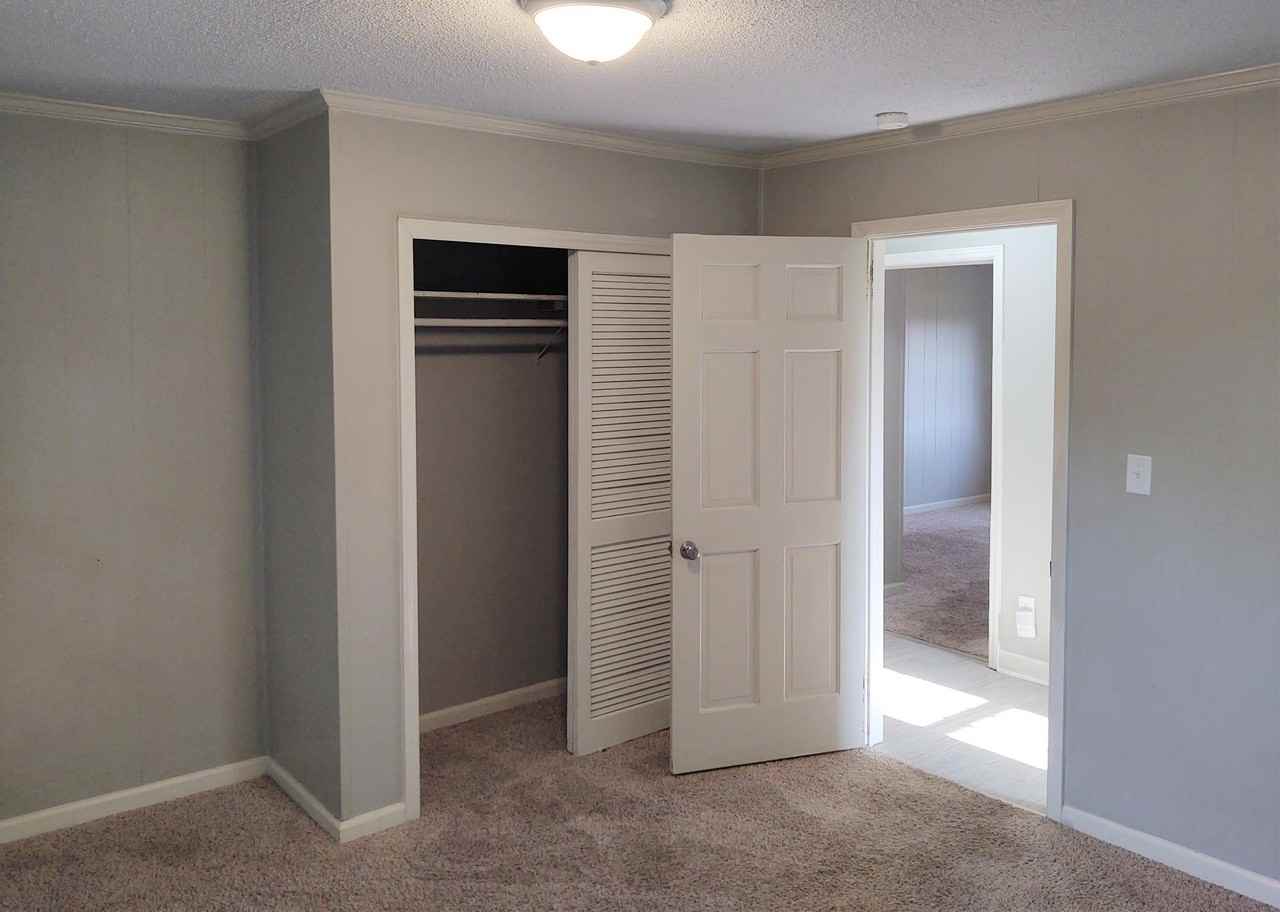 1335 Courtland LLC - Photo 6 of 32