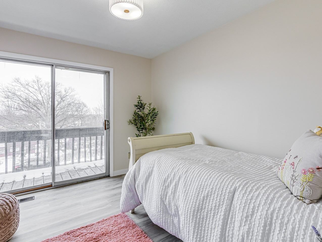 2550 Chamberlain Road - Photo 6 of 8