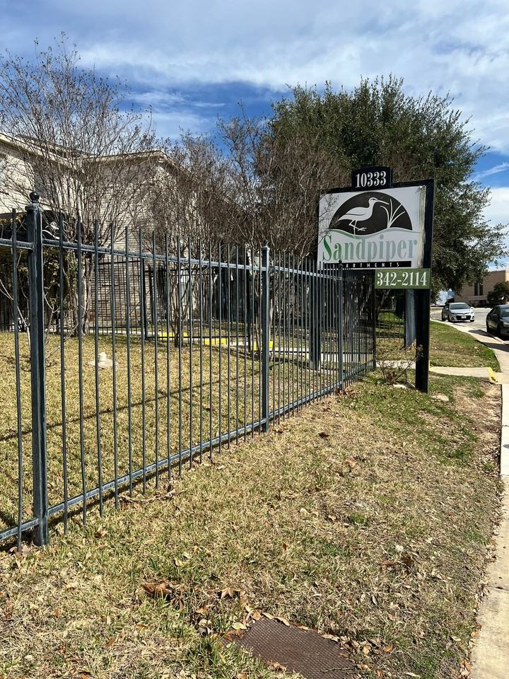 TX-Sandpiper 10333 Oasis St - Photo 2 of 2