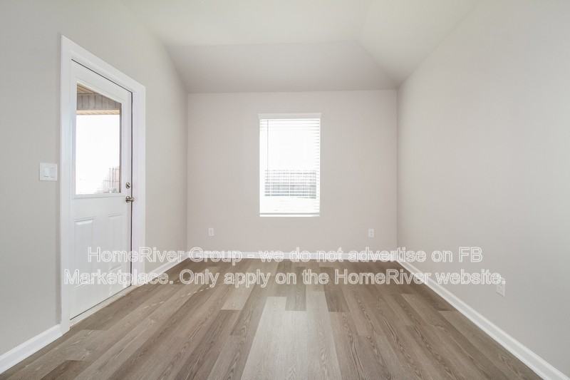 10512 Sw 41st St - Photo 4 of 21