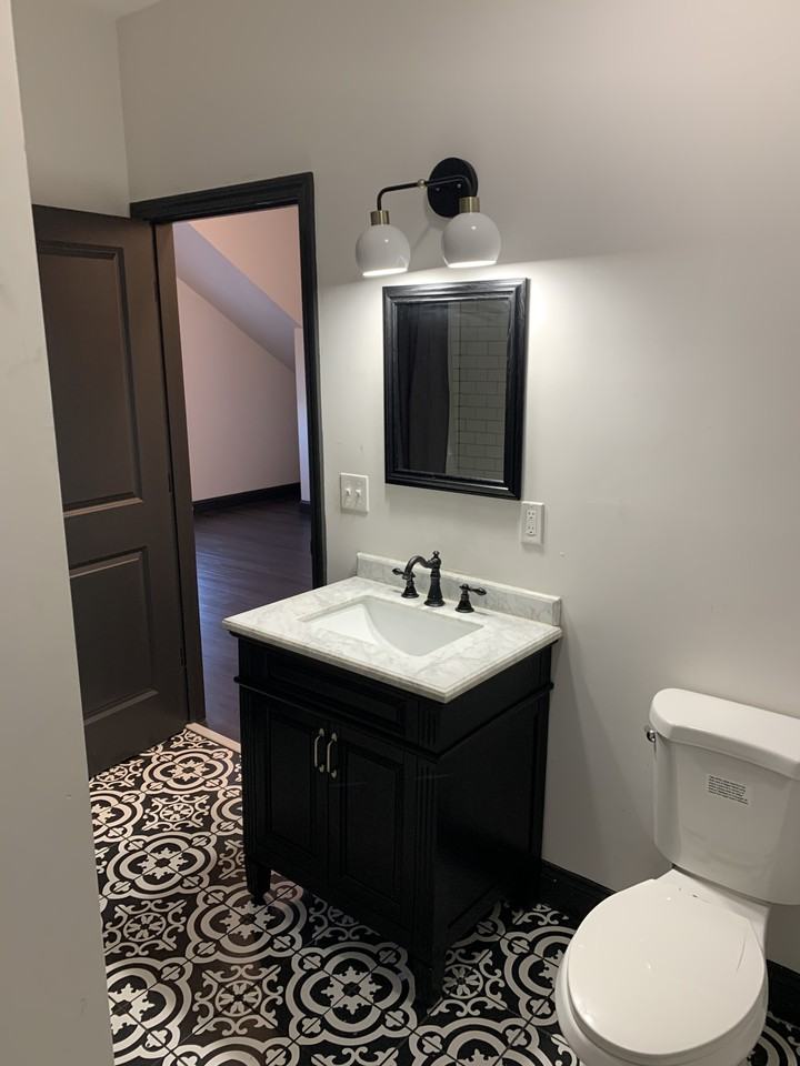 190 Knight Street - Photo 4 of 7