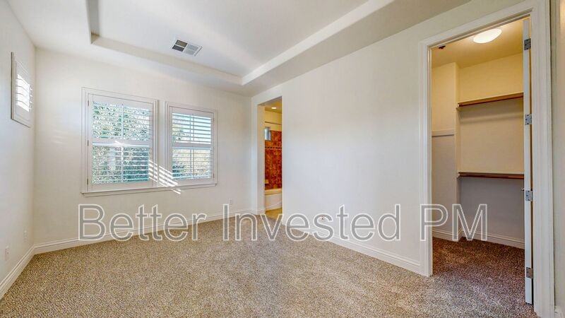 4053 Calloway Dr - Photo 6 of 21