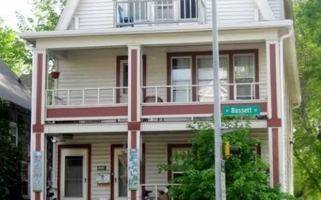 featured image of 122 N Bassett St