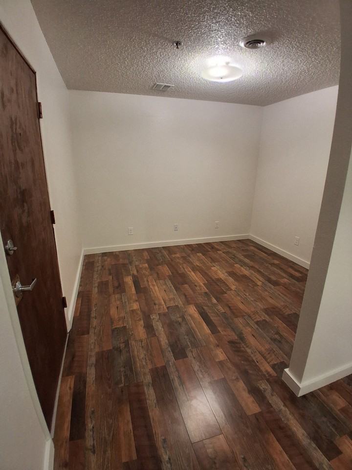 Atlas Building - Photo 2 of 6