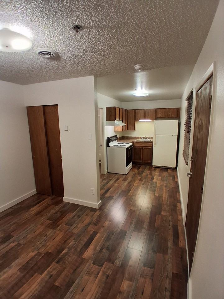 Atlas Building - Photo 5 of 6