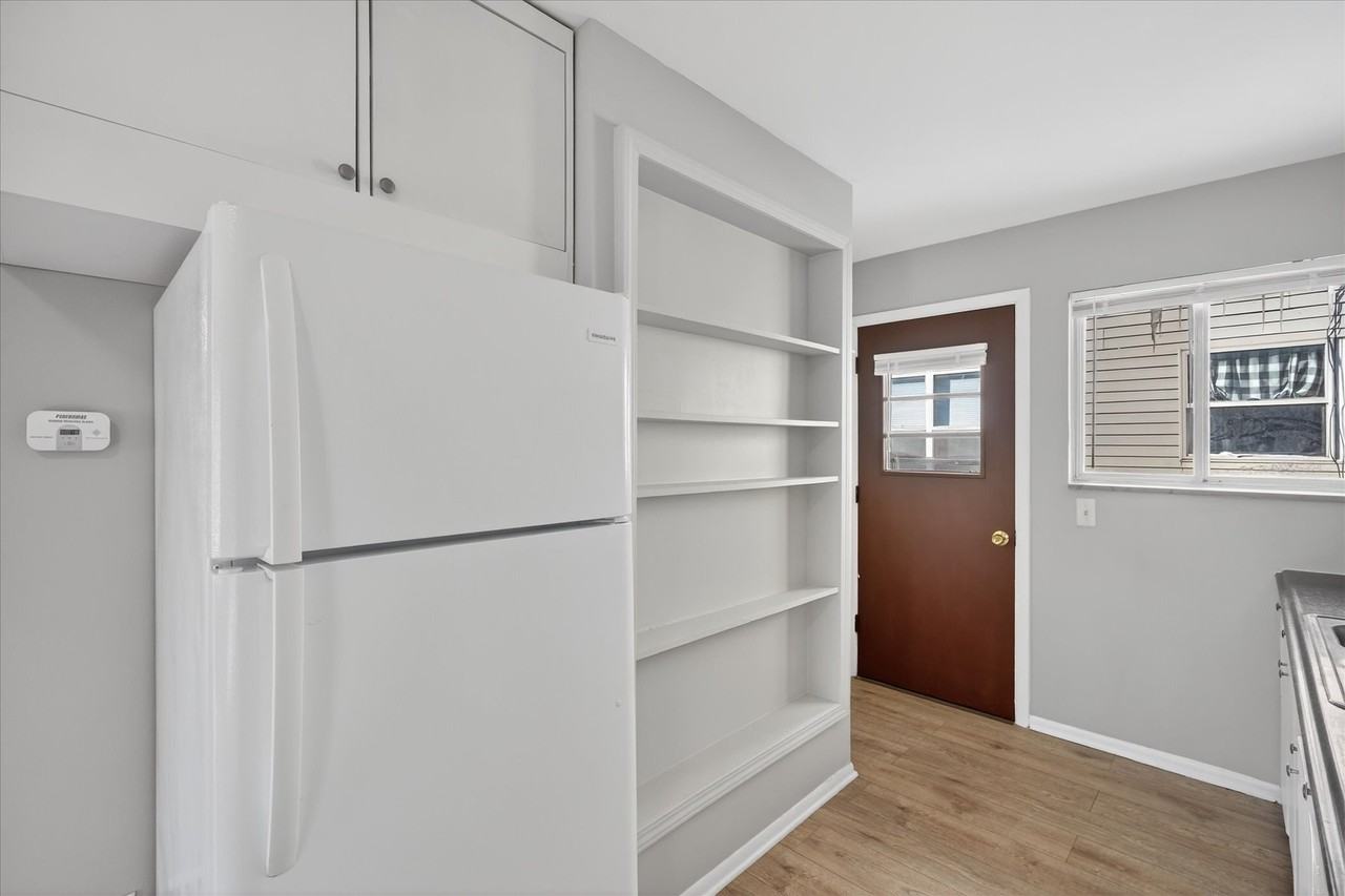 23 West Burdick Street - Photo 5 of 33