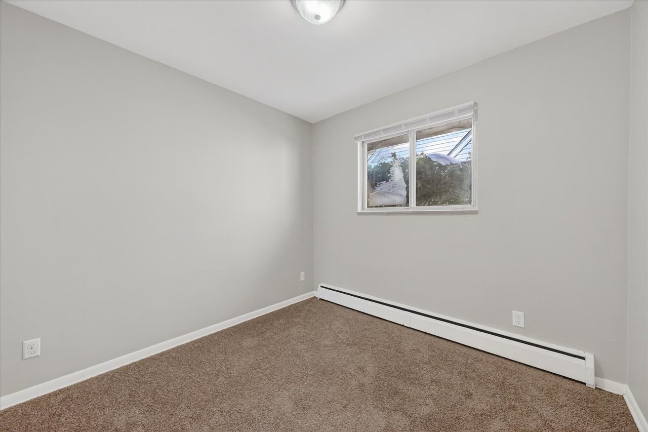 23 West Burdick Street - Photo 6 of 33