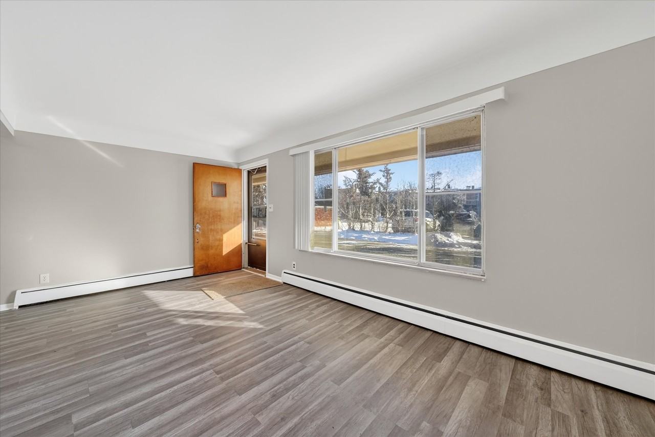 23 West Burdick Street - Photo 3 of 11