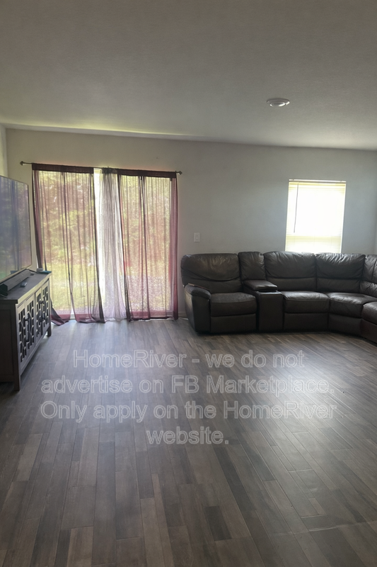 18118 Sullivan Ave - Photo 3 of 11