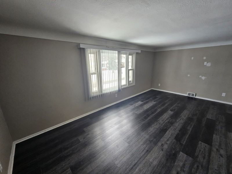 11431 Hempstead Rd - Photo 2 of 14