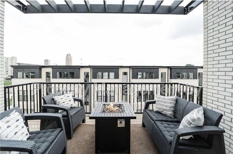 1367 Keosauqua Way - Photo 2 of 8