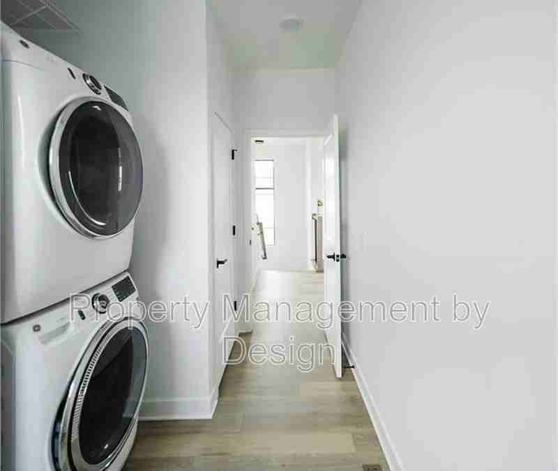 1367 Keosauqua Way - Photo 7 of 8