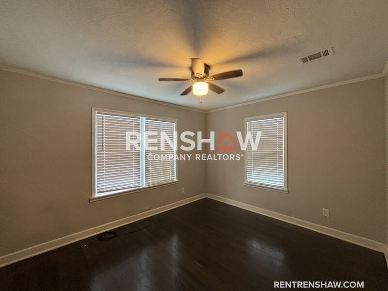 1870 Vollintine Ave - Photo 4 of 15