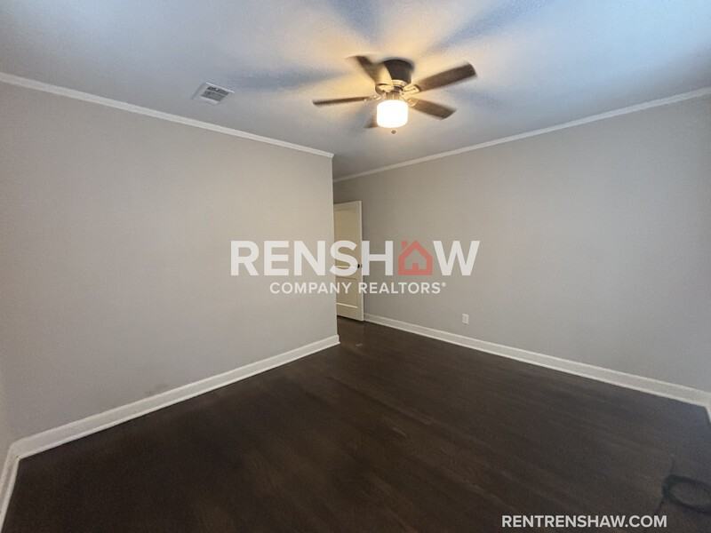 1870 Vollintine Ave - Photo 5 of 15