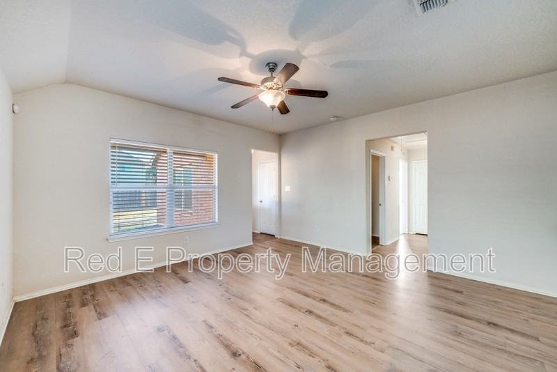 3125 Muntjac - Photo 4 of 25