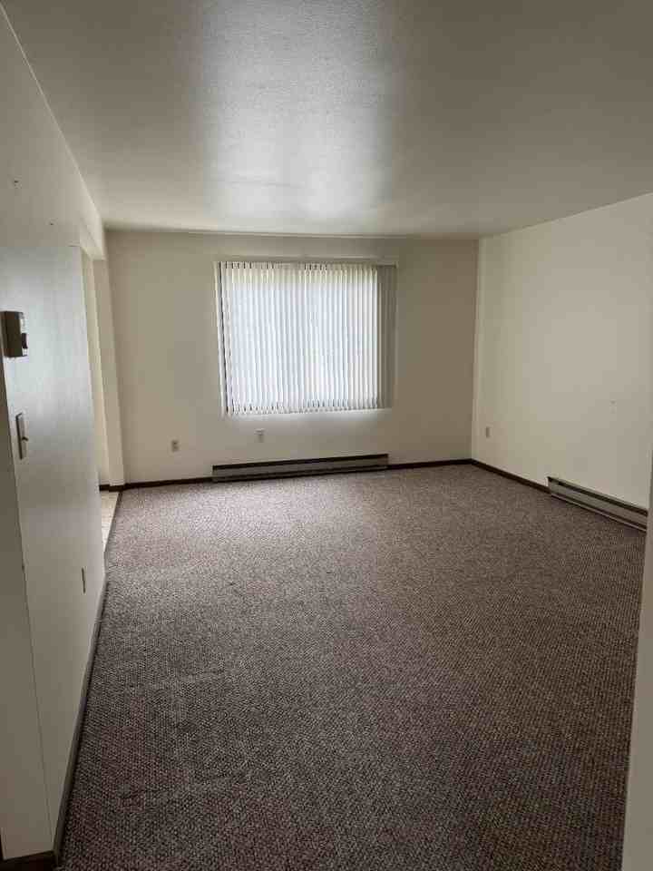 2914 Garfield St - Photo 3 of 7