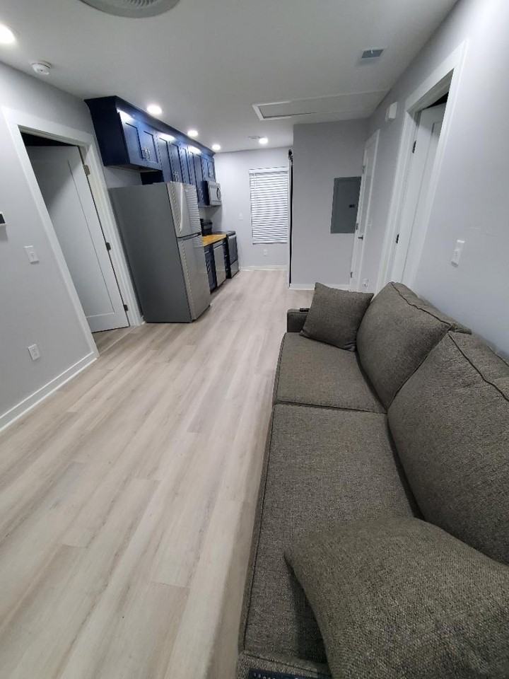 294 Quick St - Photo 2 of 11