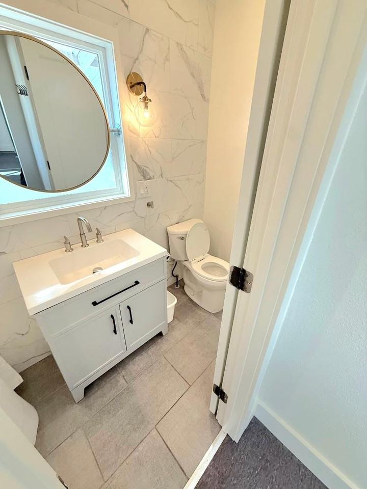 609 Teller Ave - Photo 3 of 16