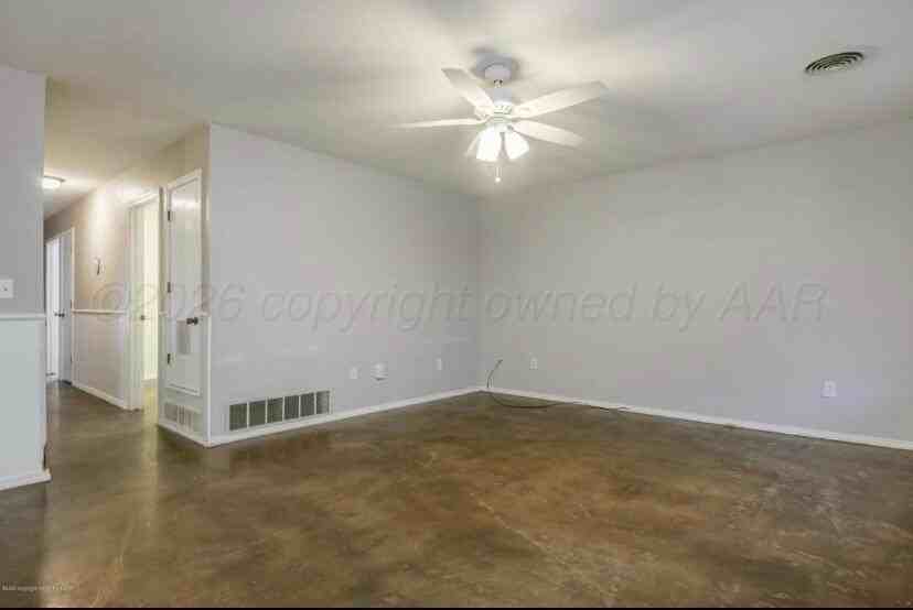 611 Butterfield Trl - Photo 4 of 14