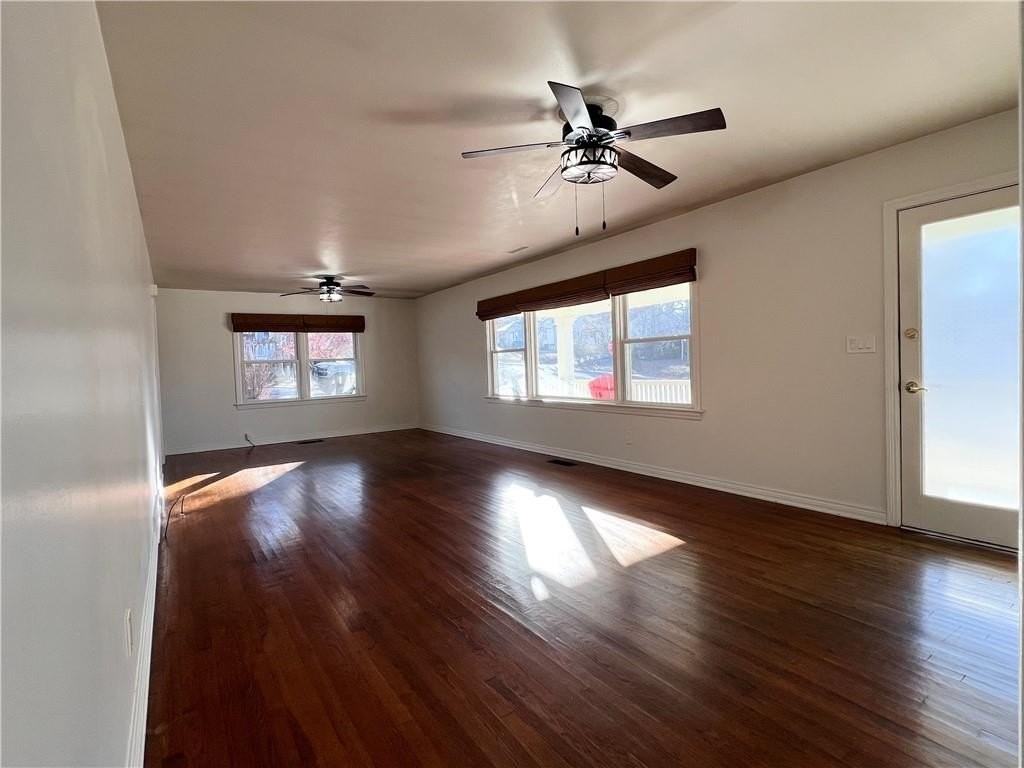 436 E Prospect St - Photo 3 of 33