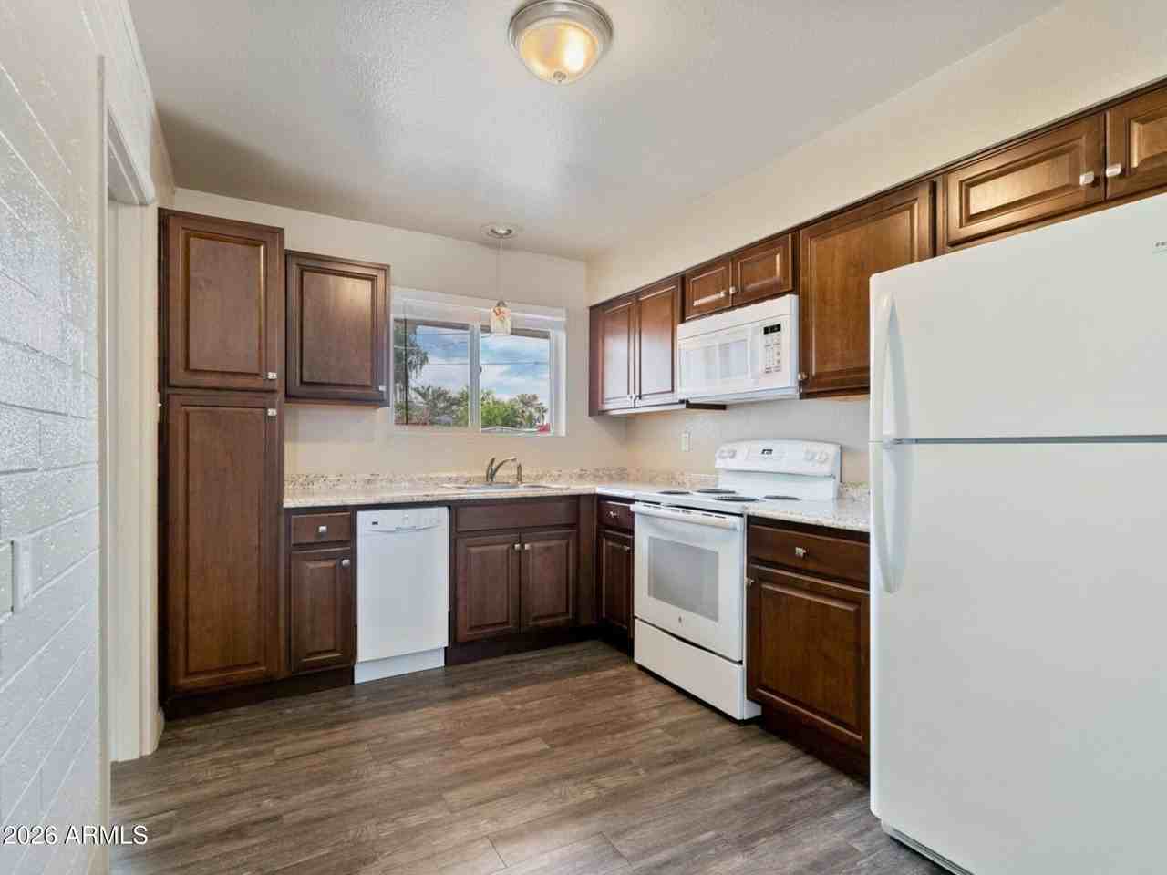 12020 N Hacienda Dr - Photo 5 of 15