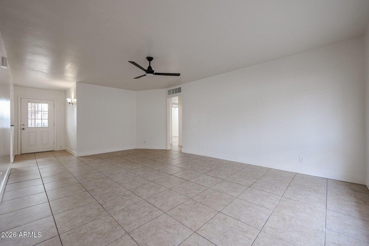 2340 W Osborn Rd - Photo 7 of 40