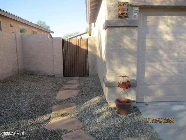 10164 S 185th Ave - Photo 6 of 8