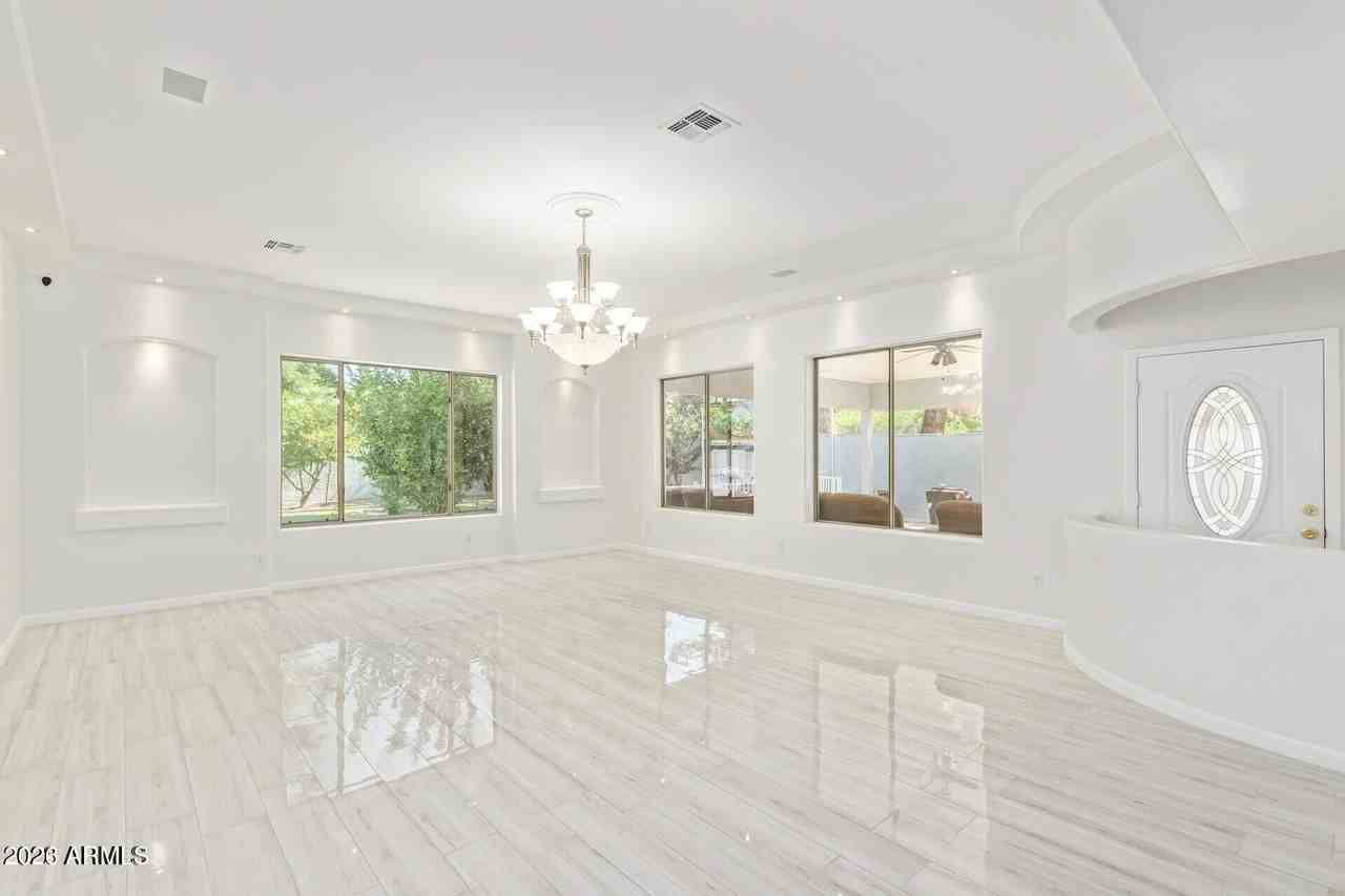 1212 E Mclellan Blvd - Photo 3 of 30