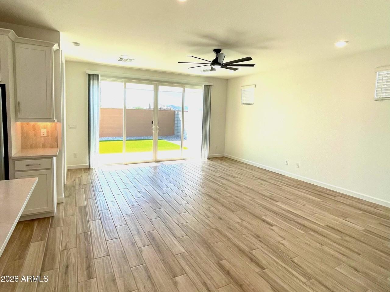 6949 W Buckhorn Trl - Photo 5 of 20