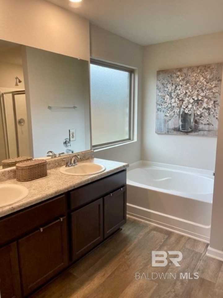 1518 Majesty Loop - Photo 3 of 5