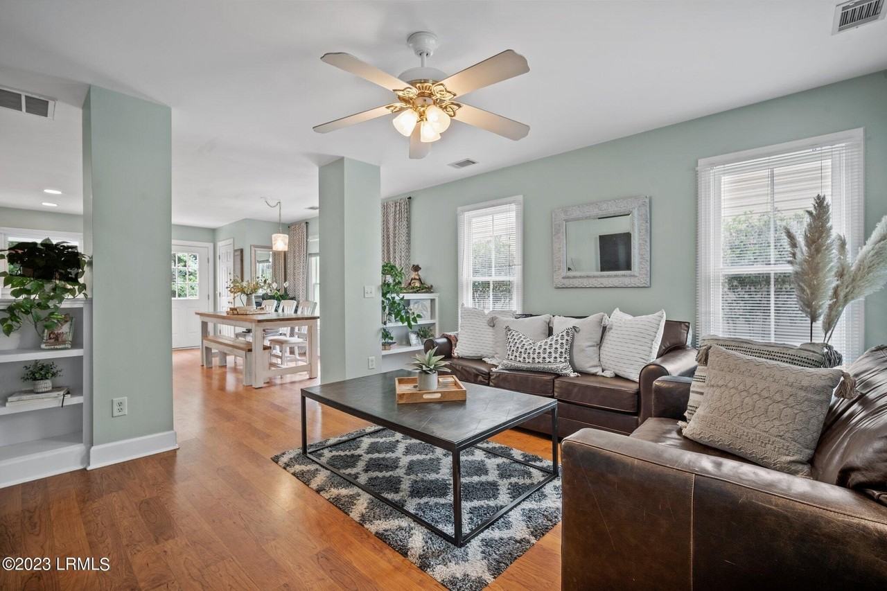 1309 Broad St - Photo 4 of 23