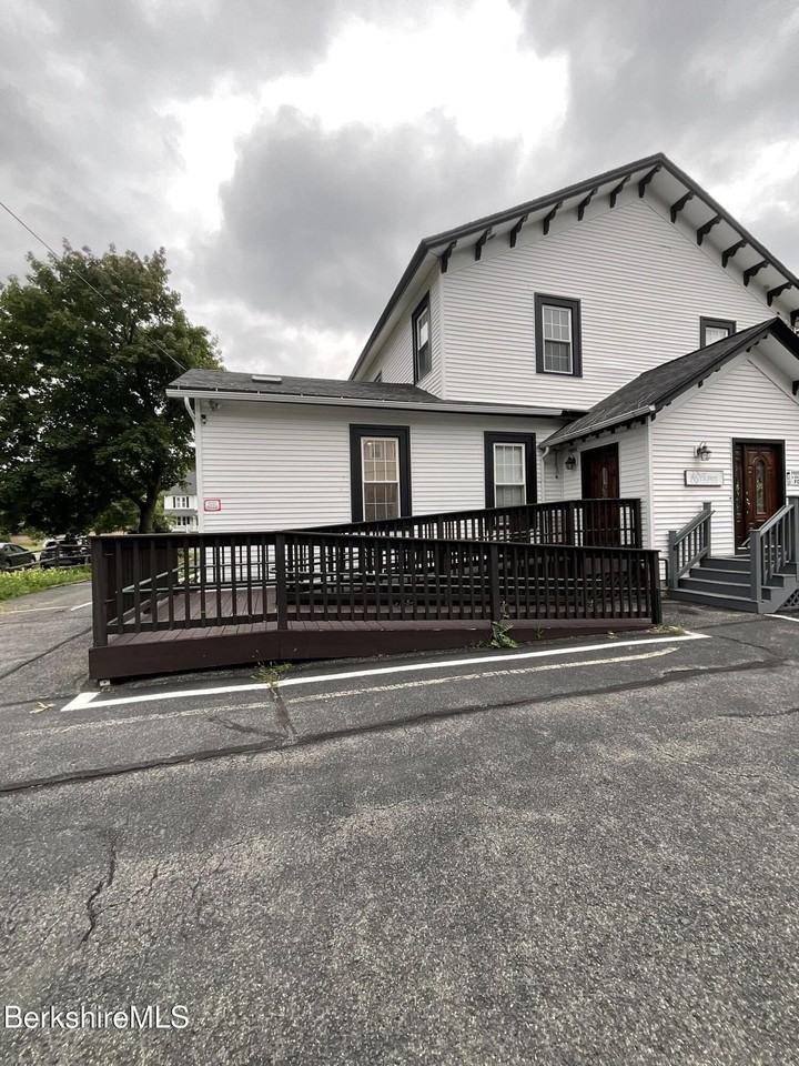 212 South St - Photo 2 of 18