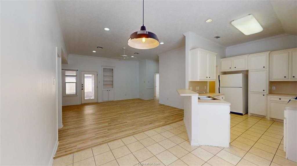 3614 Graz Dr - Photo 6 of 32