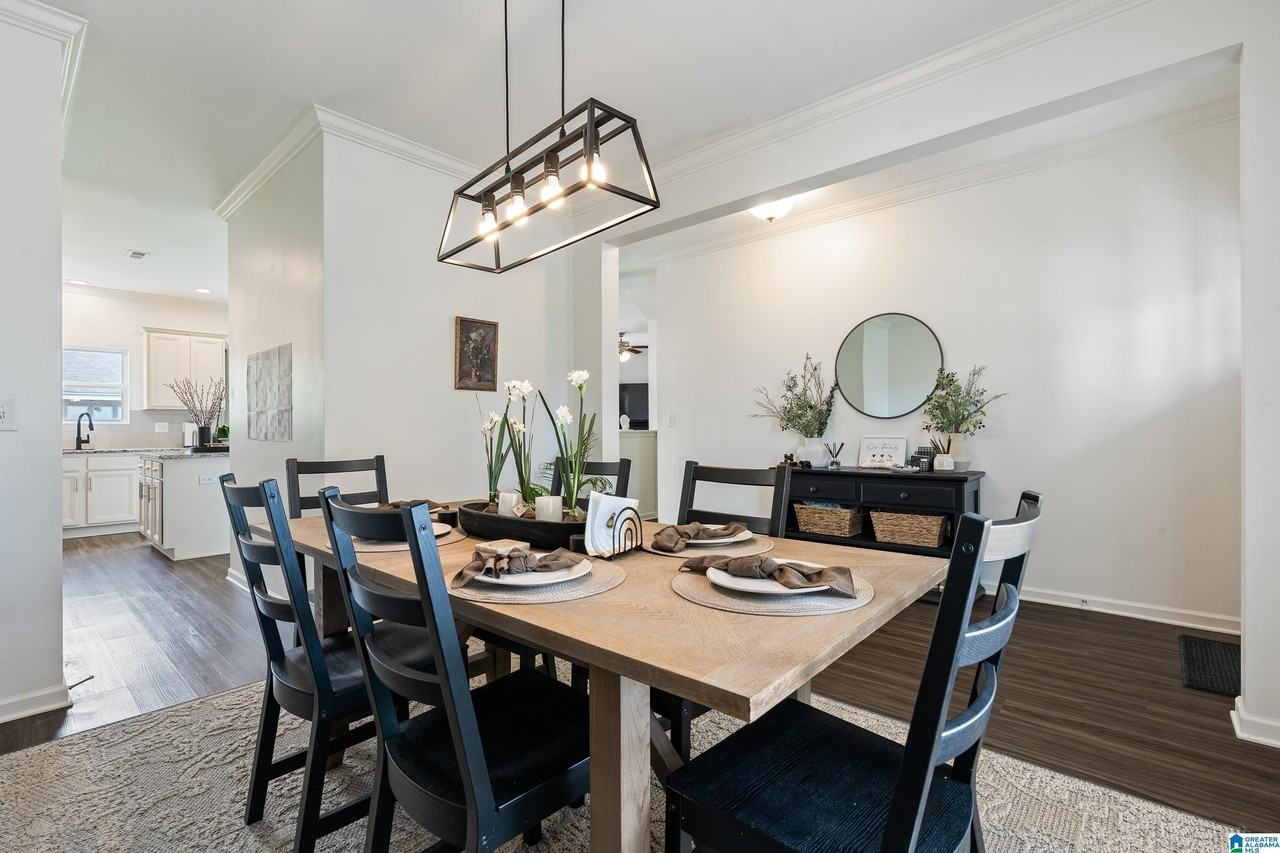 6556 Newbridge Dr - Photo 2 of 12