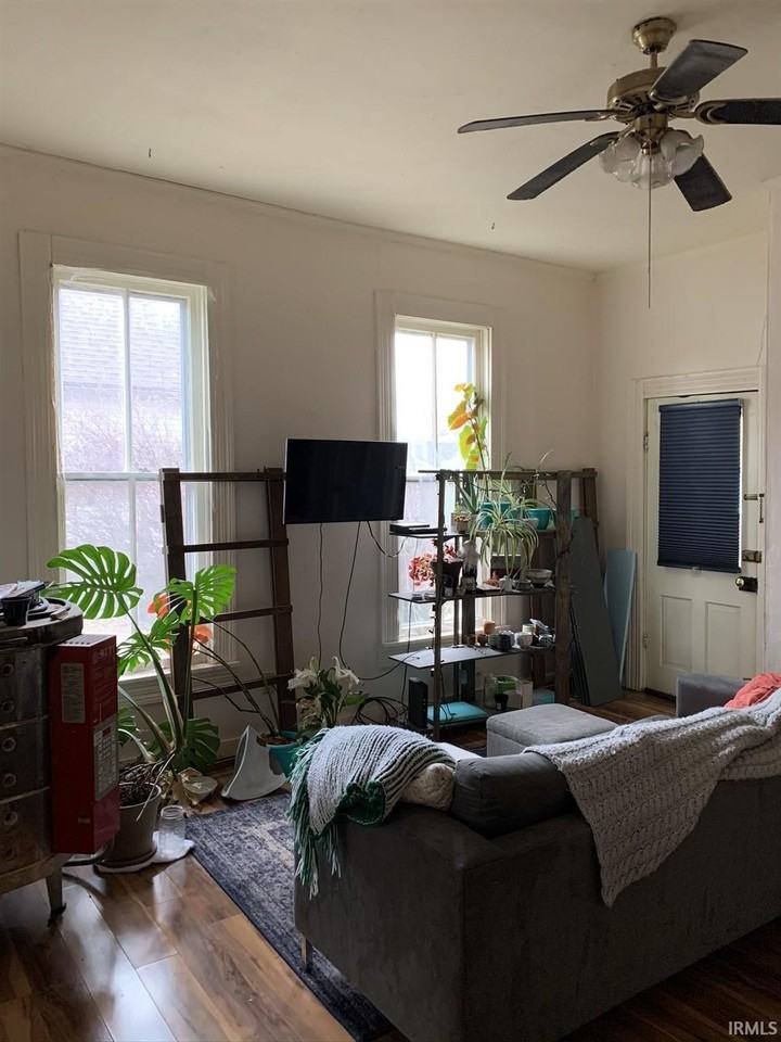 318 S Euclid Ave #2 - Photo 2 of 12