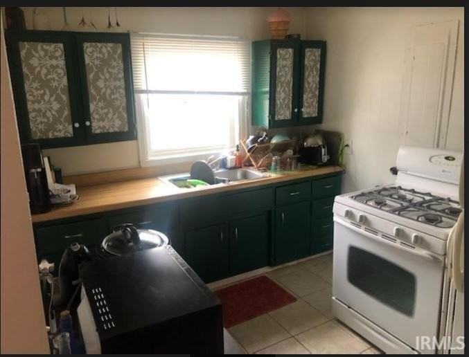 2609 S Madison St - Photo 3 of 7