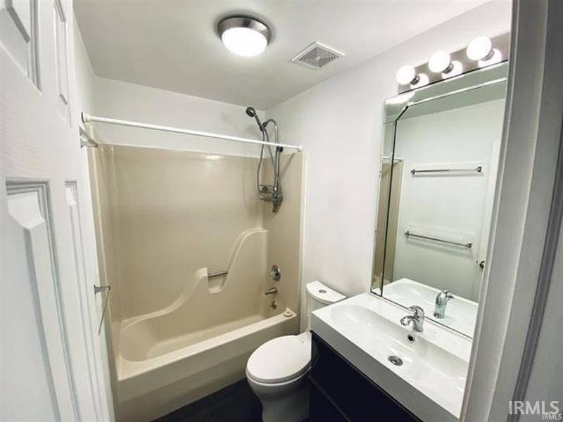 105 E 6th St #A - Photo 6 of 24