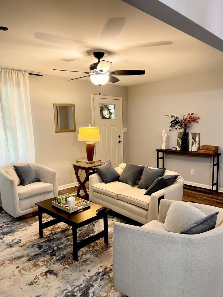 140 Johnson School Rd - Photo 4 of 41