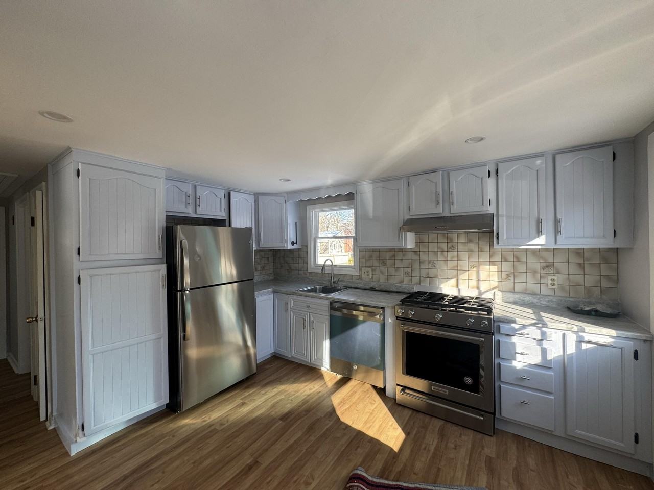 64 Pontiac St - Photo 2 of 8