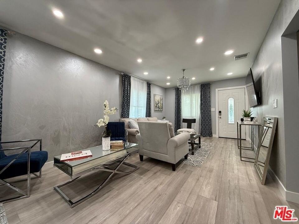 515 Myrtle St - Photo 2 of 28