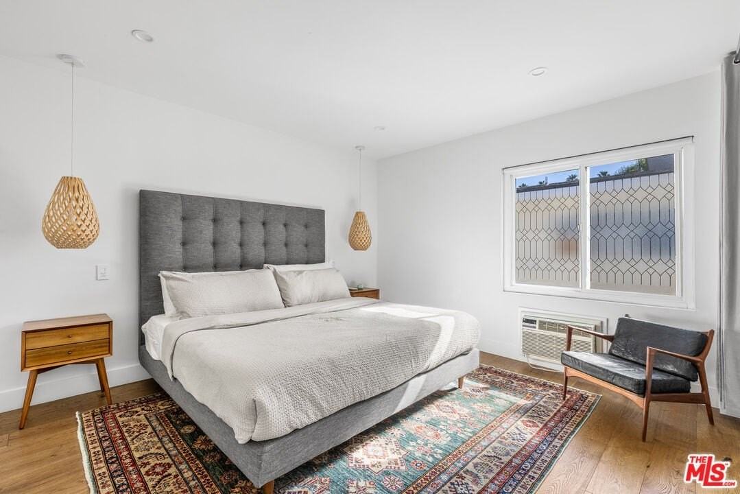 1929 Tamarind Ave Apt 8 #8 - Photo 3 of 28