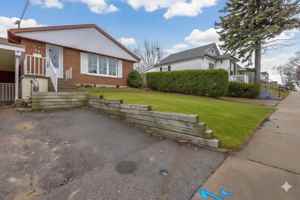 featured image of 221 Johnson Ave #2