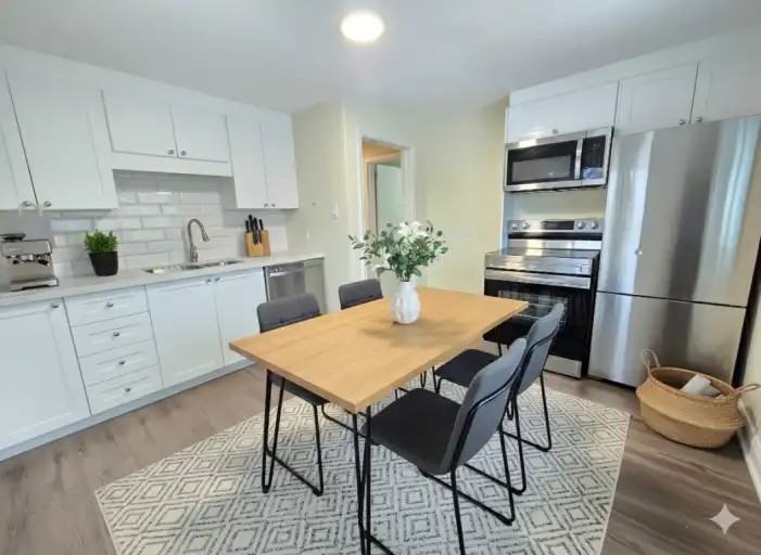 604 Perry St #303 - Photo 5 of 11