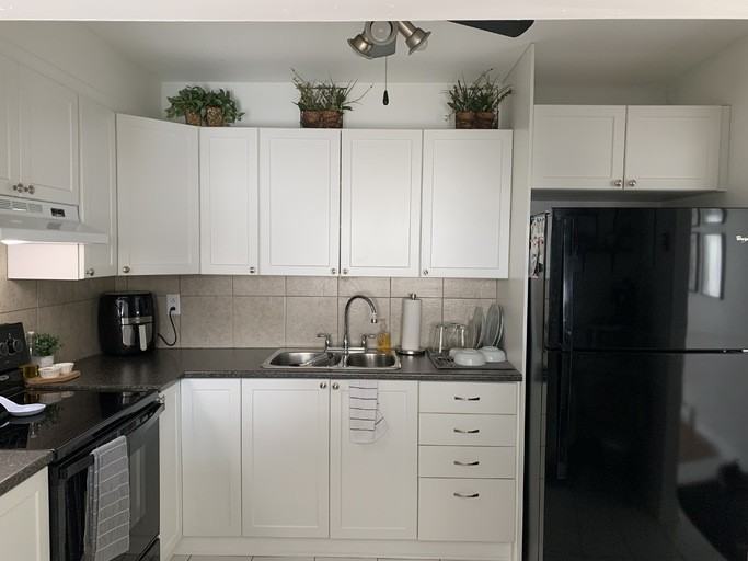 1350 Rue Laurier #1 - Photo 6 of 8