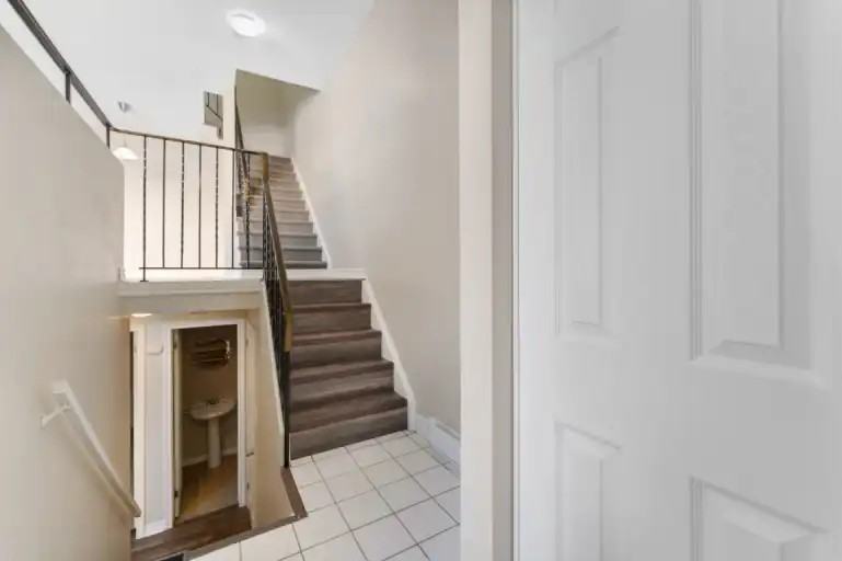 7D Woodvale Green - Photo 3 of 23