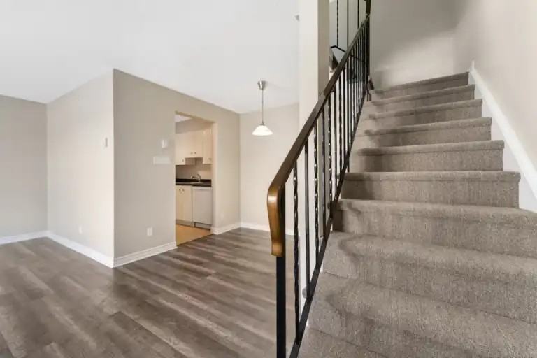 7D Woodvale Green - Photo 4 of 23