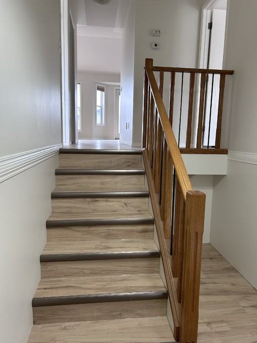 75 Stephenson Cres #75A - Photo 2 of 9