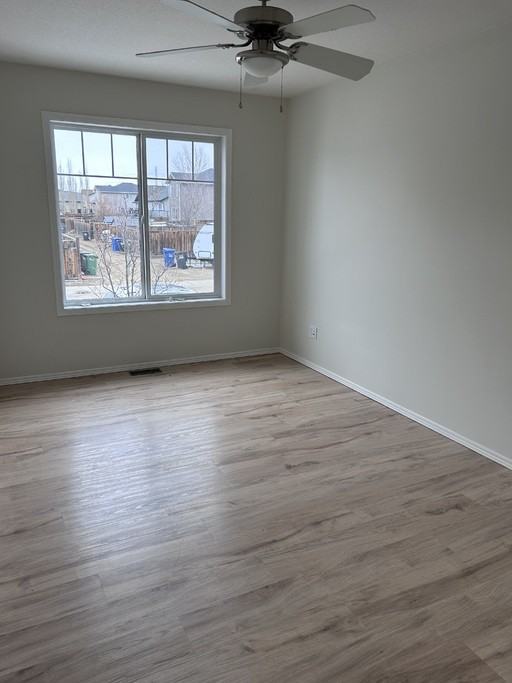 75 Stephenson Cres #75A - Photo 4 of 9