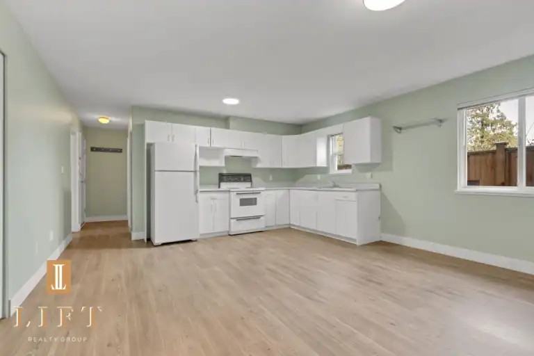 7817 Wedgewood St #1 - Photo 5 of 12